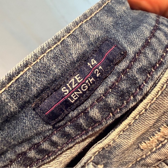 VIGOSS Women’s Size 14 Length 21” Denim Jeans Chelsea Capri Fit Style Stretch - Picture 12 of 14